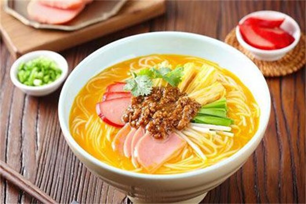 九咔米澜香港肥汁米线加盟条件及流程:全国一共有多家连锁门店？