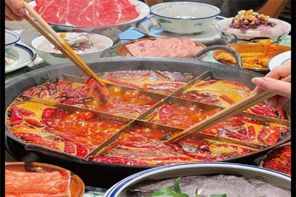 加盟鸿姐老火锅多久可以回本？鸿姐老火锅加盟店有多少家