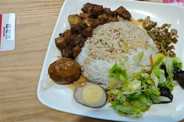 田老师红烧肉加盟咨询电话：田老师红烧肉加盟费需要多少?