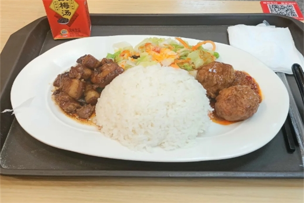 田老师红烧肉加盟咨询电话：田老师红烧肉加盟费需要多少?