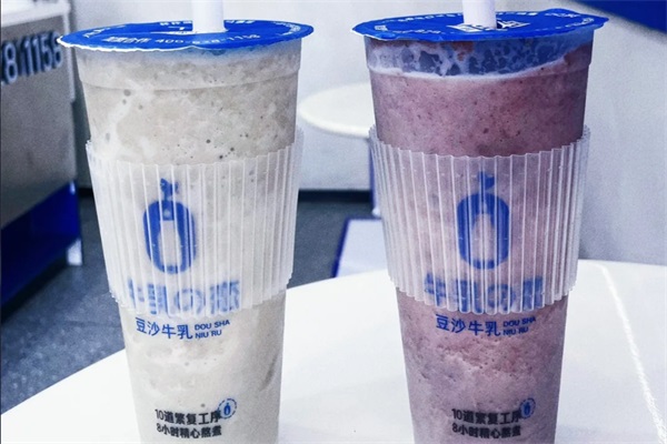 牛乳的恋豆沙牛乳加盟代理费用高不高？牛乳的恋豆沙牛乳加盟总部官网电话