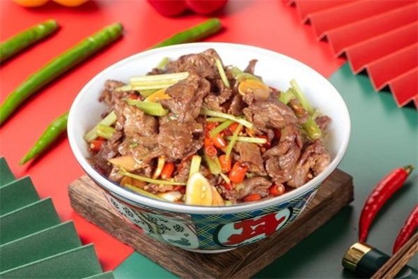 饭满鲜小碗菜加盟总部咨询热线电话：2025饭满鲜小碗菜加盟费多少钱？