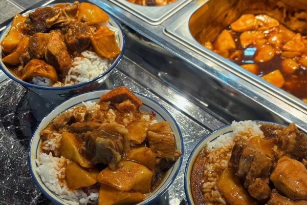盖东来大块牛肉饭加盟费多少钱,盖东来大块牛肉饭加盟电话,盖东来大块牛肉饭加盟官方网站,盖东来大块牛肉饭加盟费,盖东来大块牛肉饭加盟条件和费用