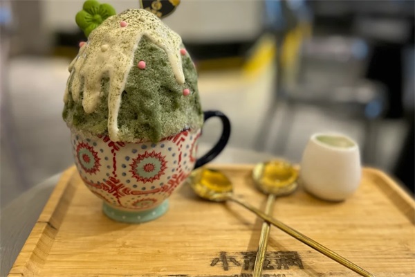 (官网)小滋润奶茶加盟费多少钱？小滋润奶茶招代理是骗局吗？
