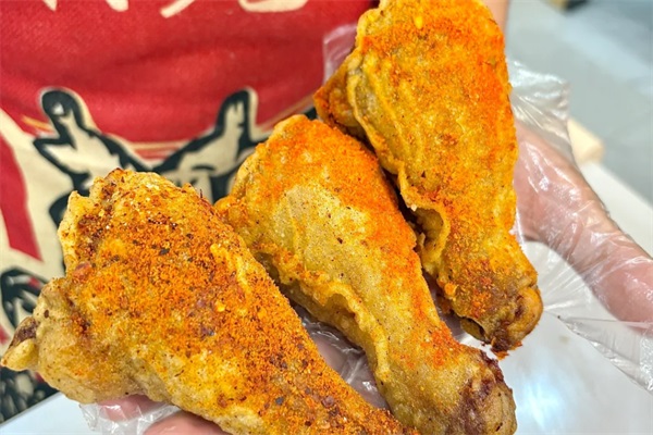 有民炸鸡腿加盟电话号码：(官网)有民炸鸡腿加盟费明细表