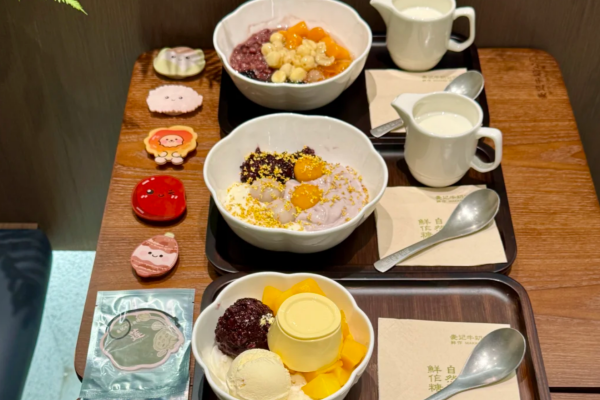 麦记牛奶公司加盟费多少?麦记牛奶公司加盟咨询热线电话400