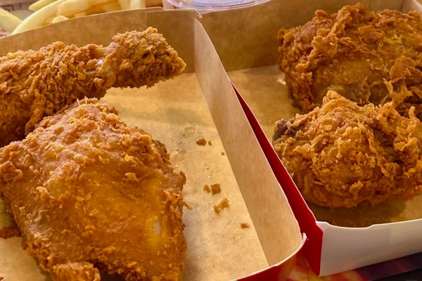 快乐蜂炸鸡加盟官网,快乐蜂炸鸡加盟费多少钱,快乐蜂加盟费