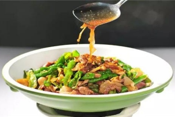 费大厨辣椒炒肉加盟官网,费大厨辣椒炒肉加盟多少钱,费大厨辣椒炒肉加盟电话