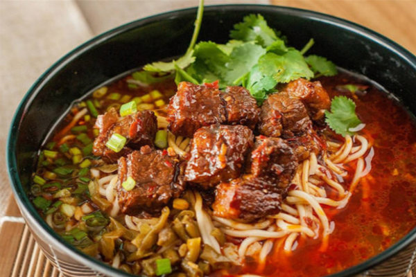 牛肉面热潮为何在餐饮行业如火如荼