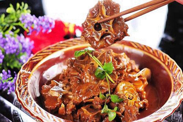 万家客排骨饭投资成本需要多少钱？