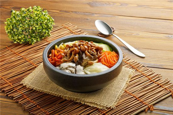 喜葵石锅拌饭加盟条件：相关资料和投资分析