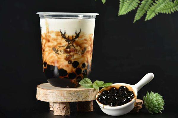 小鹿出茉和鹿角巷是同一个品牌吗？小鹿出茉加盟费用多少钱？