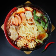 和轩特色麻辣烫加盟费多少钱|加盟电话