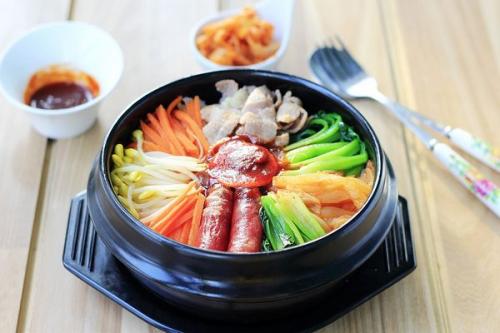 粒粒香煲仔饭加盟费用多少钱？加盟粒粒香煲仔饭多久可以回本？