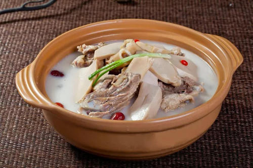 骨味坊加盟费用多少钱？加盟骨味坊有什么优势？