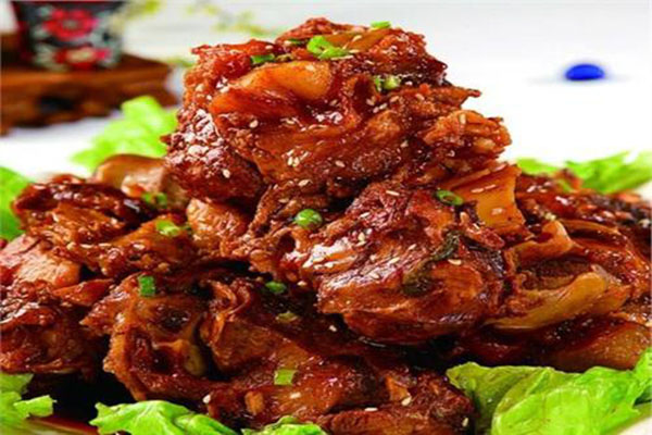 林明菜饭骨头汤加盟官网_林明菜饭骨头汤加盟店赚钱吗？