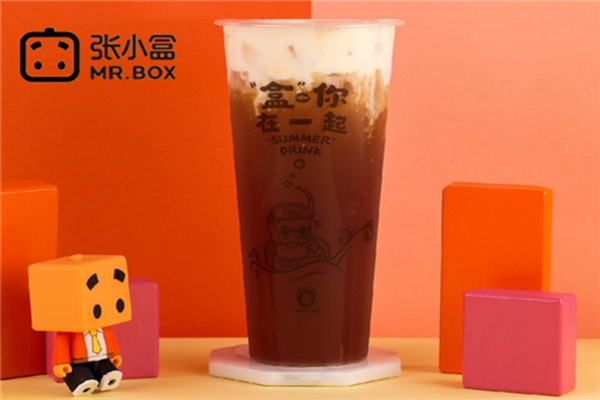 开张小盒奶茶店生意好吗？选对地方怎么开都赚钱