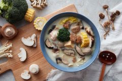 枫林砂锅麻辣烫加盟条件你满足几条?枫林砂锅麻辣烫官网加盟电话介绍
