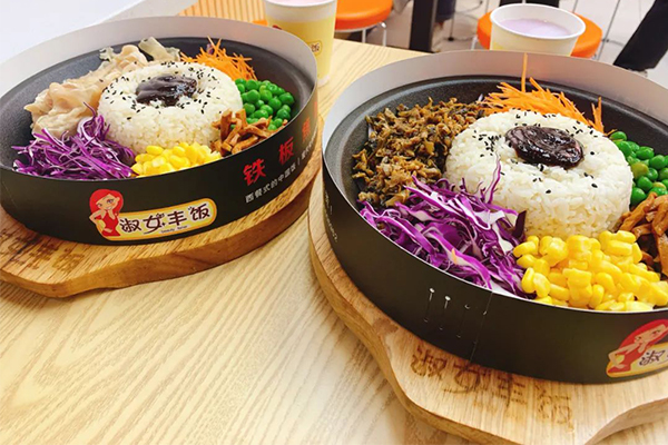 淑女丰饭能代理开店吗？开店的话一年能赚多少钱？