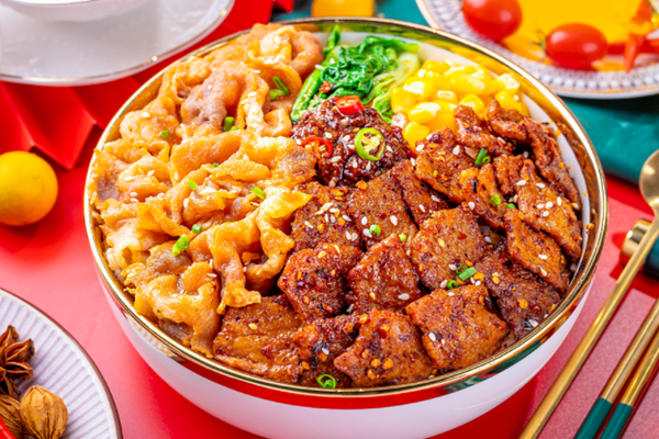 牛肉鸡柳双拼饭