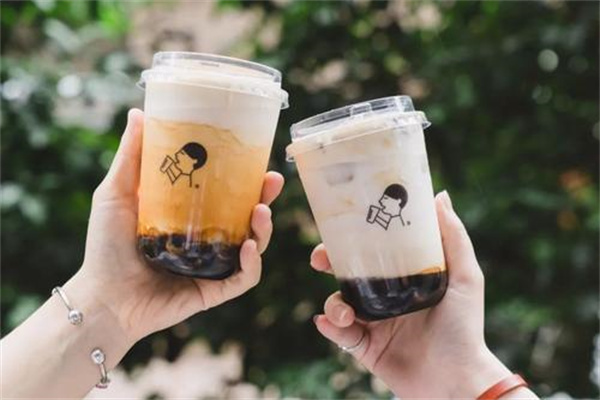 喜茶加盟电话官网电话号码：加盟喜茶总共费用要多少钱