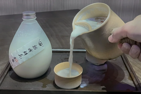 汤城新语新中式茶饮加盟费多少钱？汤城新语新中式茶饮加盟怎么样？