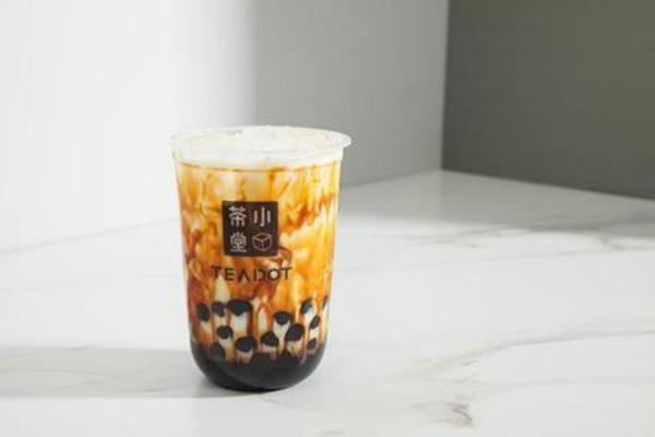 小茶堂奶茶店加盟总部：小茶堂奶茶店加盟条件是什么?