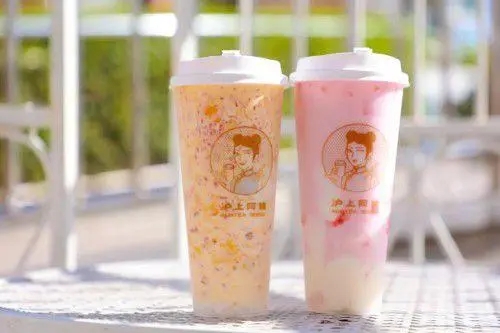 沪上阿姨奶茶加盟，助您赢在财富起跑线！