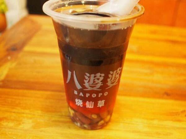 厦门八婆婆加盟费多少？八婆婆烧仙草加盟官网热线电话