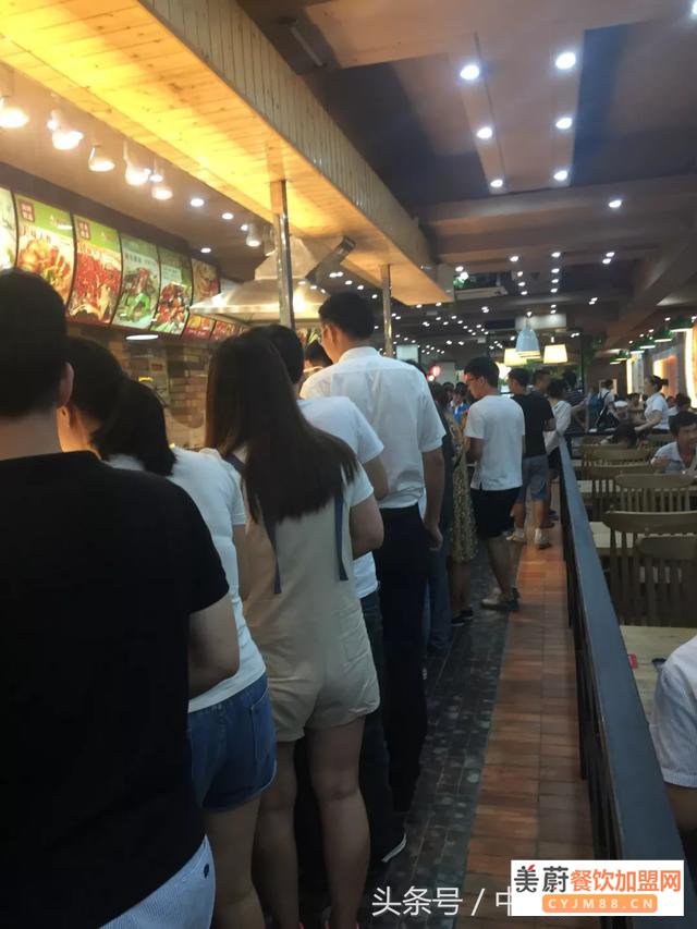 餐饮连锁加盟，该怎样管理一家中式快餐店？