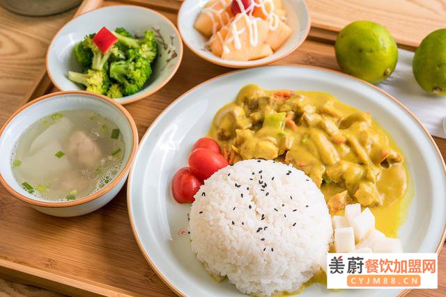 港谷快餐：中式快餐店加盟让你低风险创业