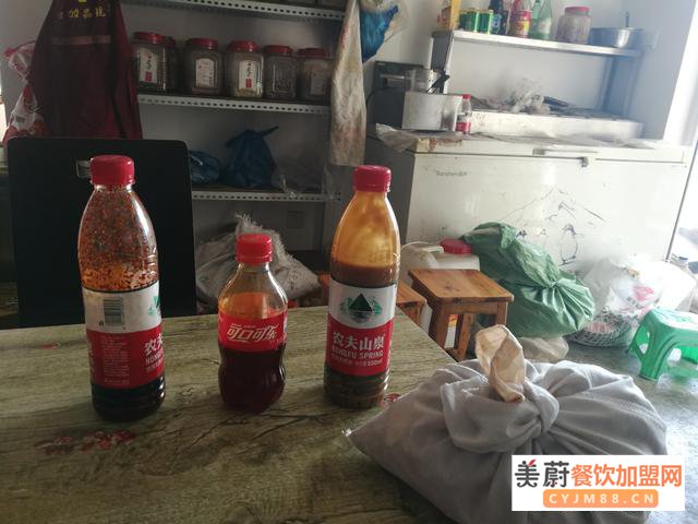 揭密卤菜加盟品牌店的技术套路，这下明白为什么加盟开店不赚钱了