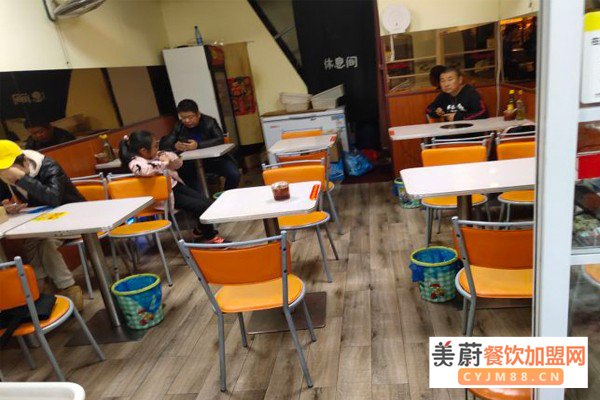 爱烫吧骨汤麻辣烫加盟费