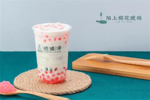 琉璃鲸奶茶加盟一共多少钱？加盟开店需要多少钱成本？